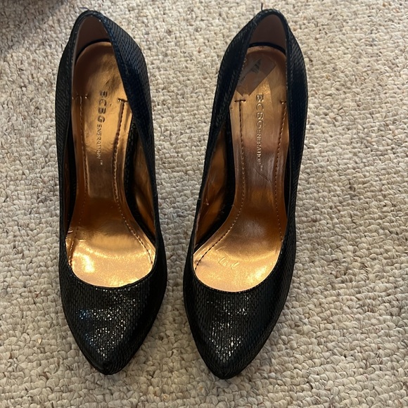 BCBG generation leather stiletto size 37B in excellent condition - Picture 3 of 4